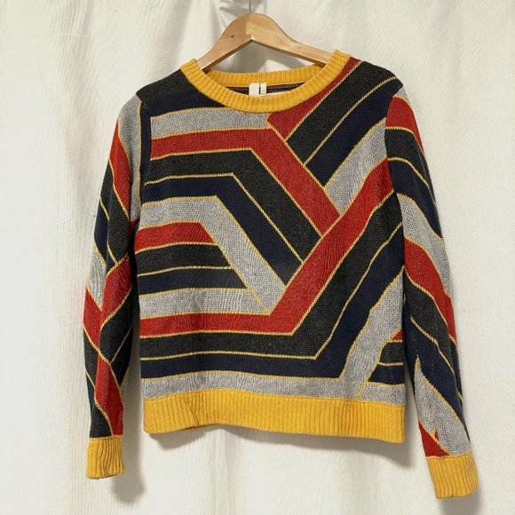 Abstract Pattern Sweater - Picture 1 of 5